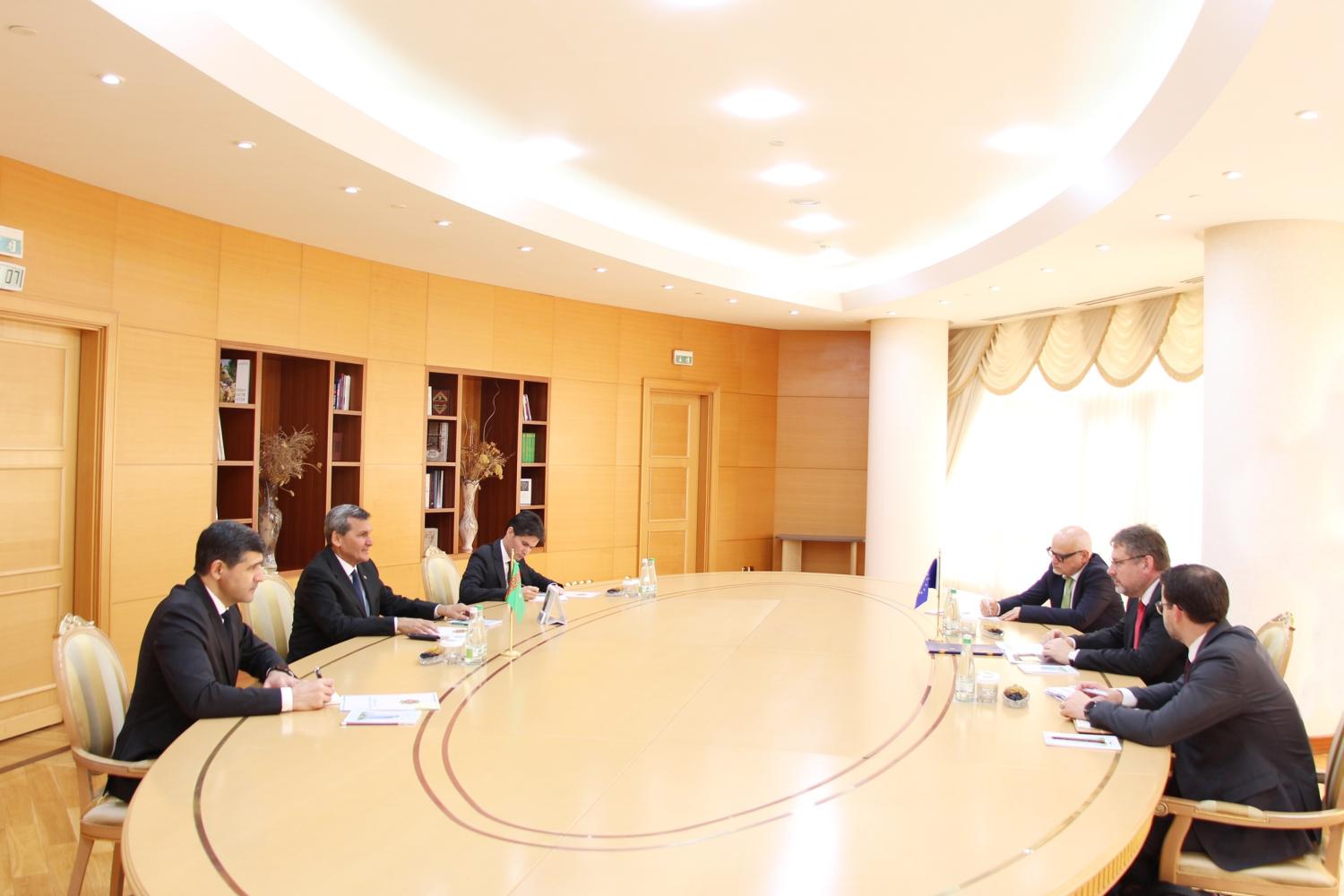 Minister of Foreign Affairs of Turkmenistan Holds Meeting with the European Union Special Represent…