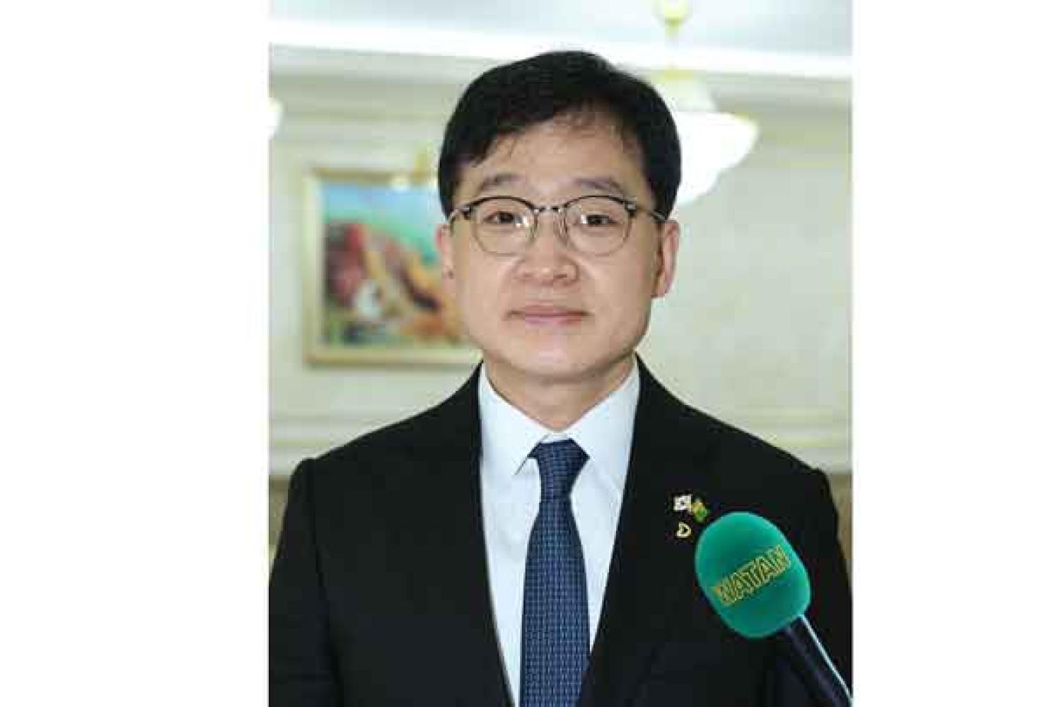 Президент Туркменистана принял руководителя компании «Daewoo Engineering & Construction Co., Ltd.»